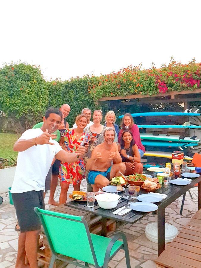Sandycamps Surf House Балеал Екстериор снимка